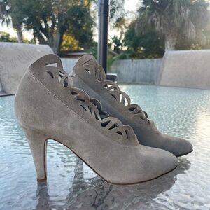 CHLOÉ taupe suede heeled boots Size 37